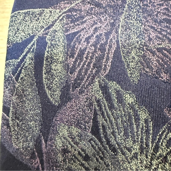 Dion Collection Navy Blue Floral Woven Tie Pure Italian Silk - Made in Canada - Picture 9 of 14